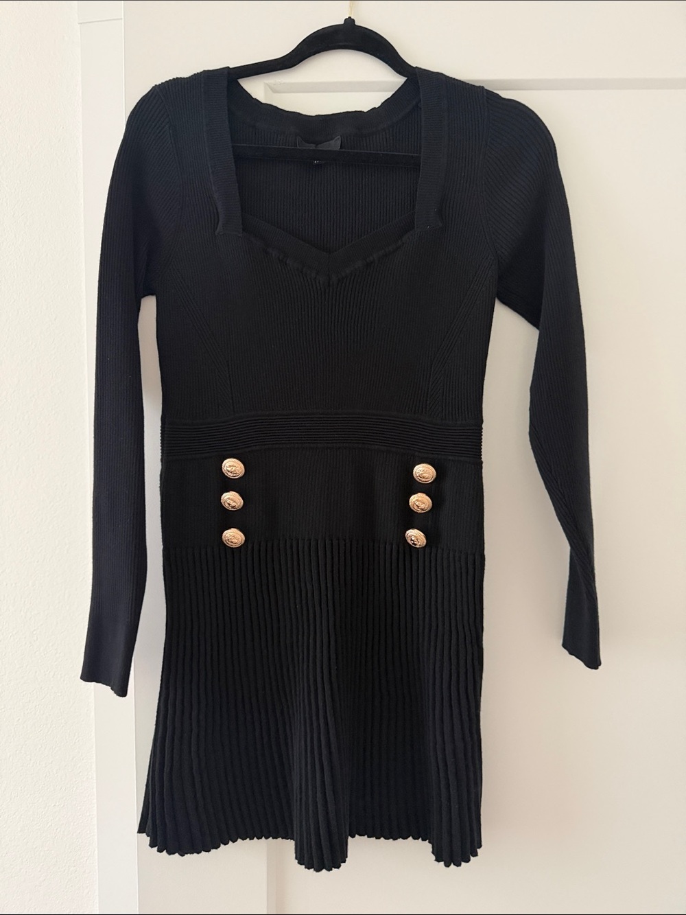 Lulu's Black Ribbed Long-Sleeve Knit Dress with Gold Buttons